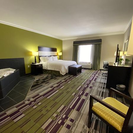Hampton Inn By Hilton Leesville Fort Johnson Esterno foto