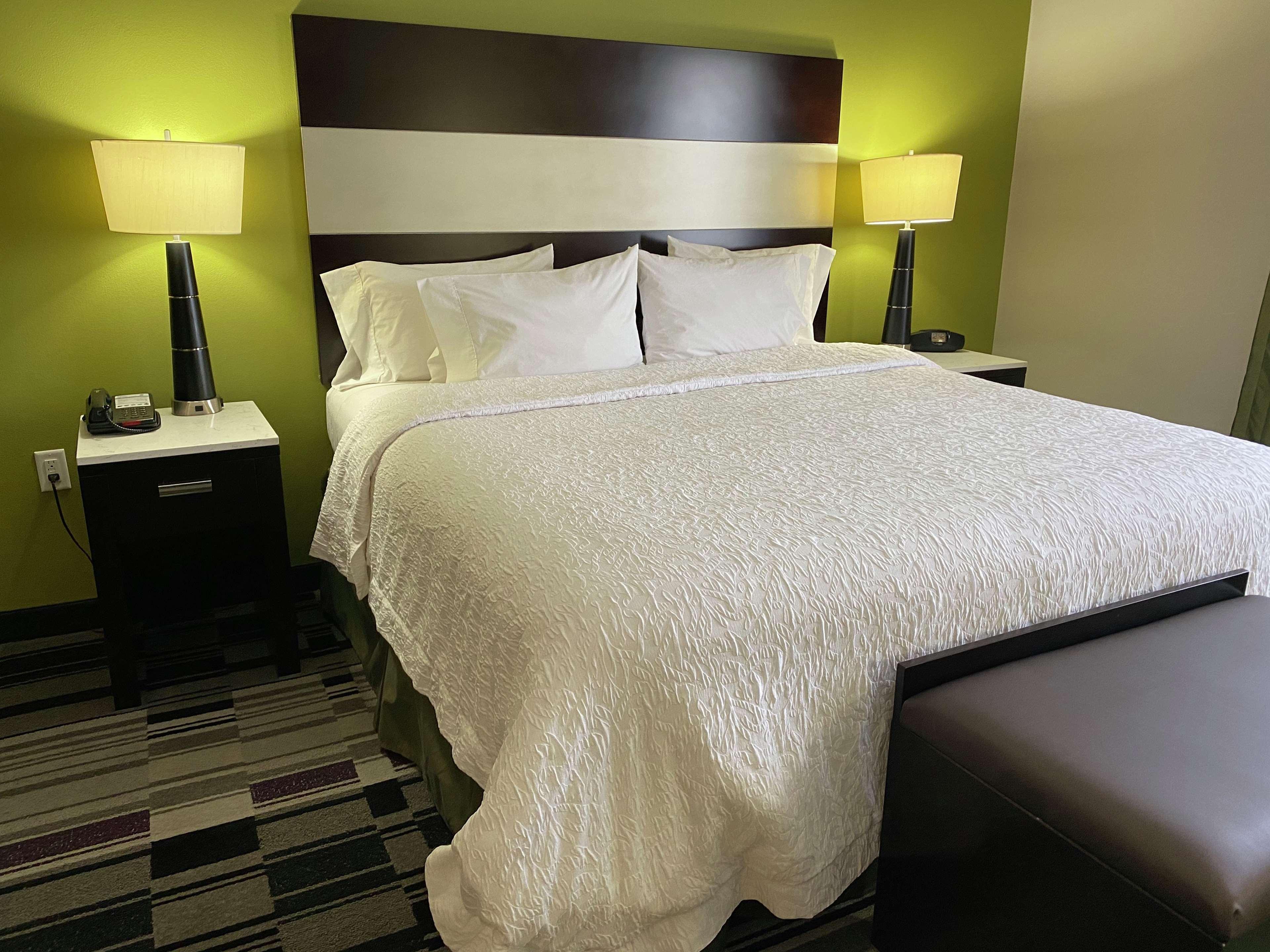 Hampton Inn By Hilton Leesville Fort Johnson Esterno foto