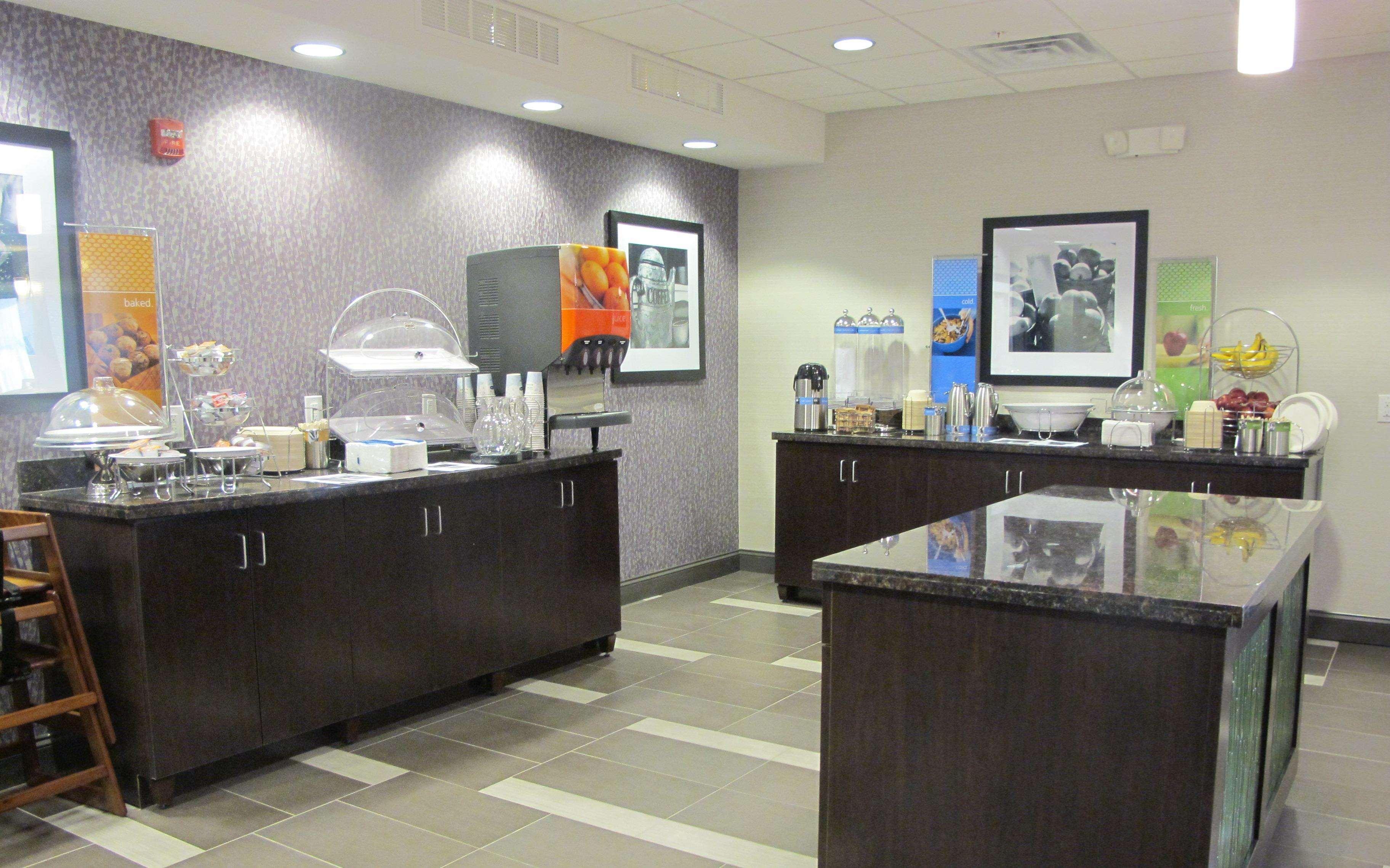 Hampton Inn By Hilton Leesville Fort Johnson Ristorante foto