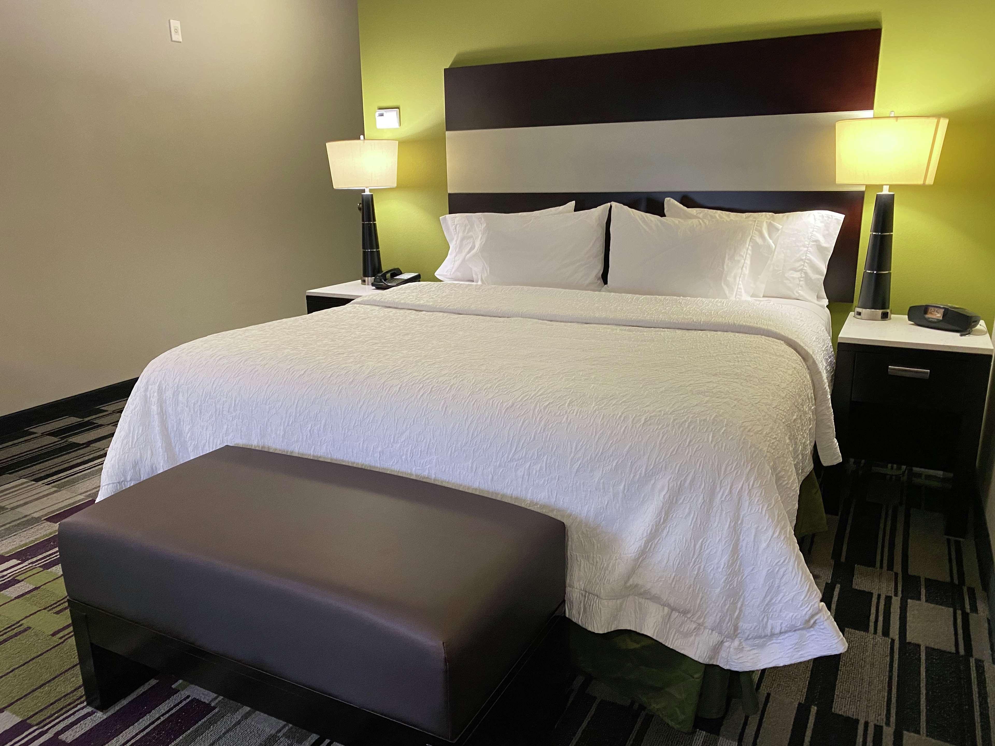 Hampton Inn By Hilton Leesville Fort Johnson Esterno foto