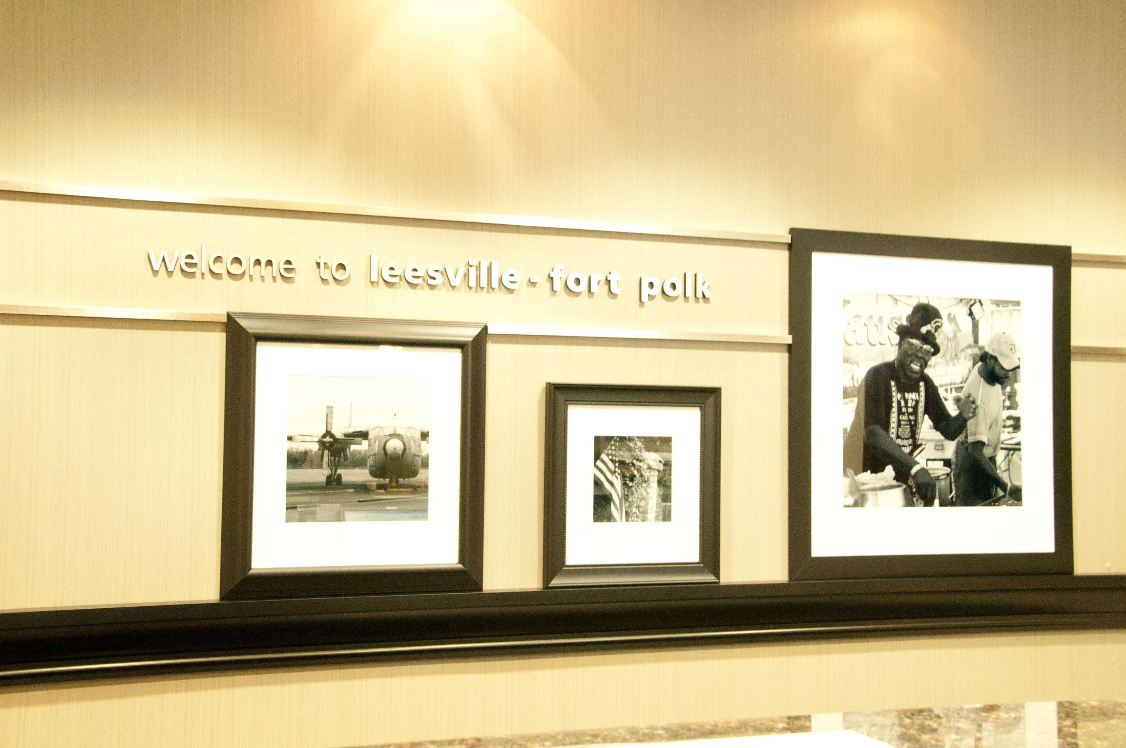 Hampton Inn By Hilton Leesville Fort Johnson Esterno foto