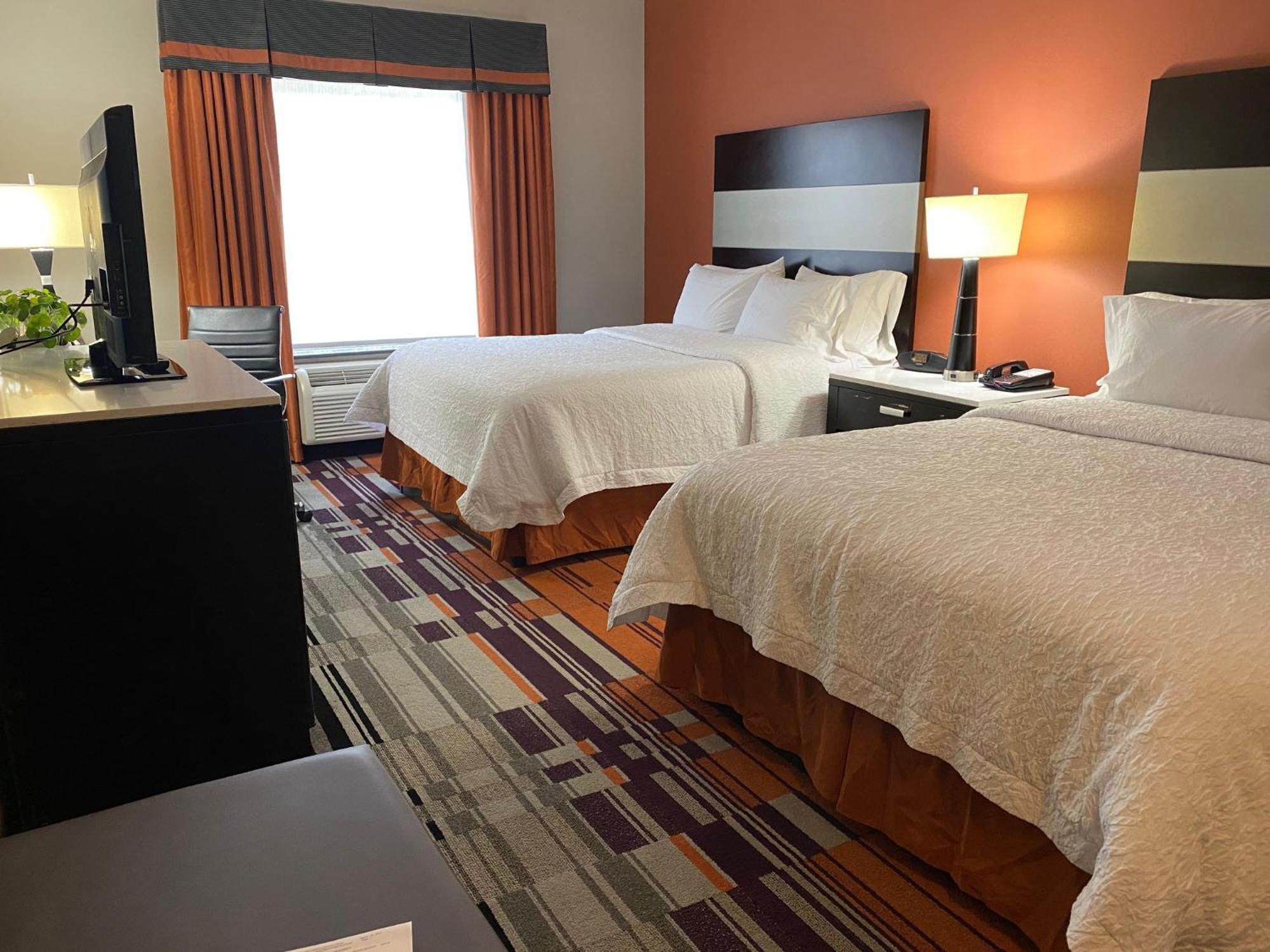 Hampton Inn By Hilton Leesville Fort Johnson Esterno foto