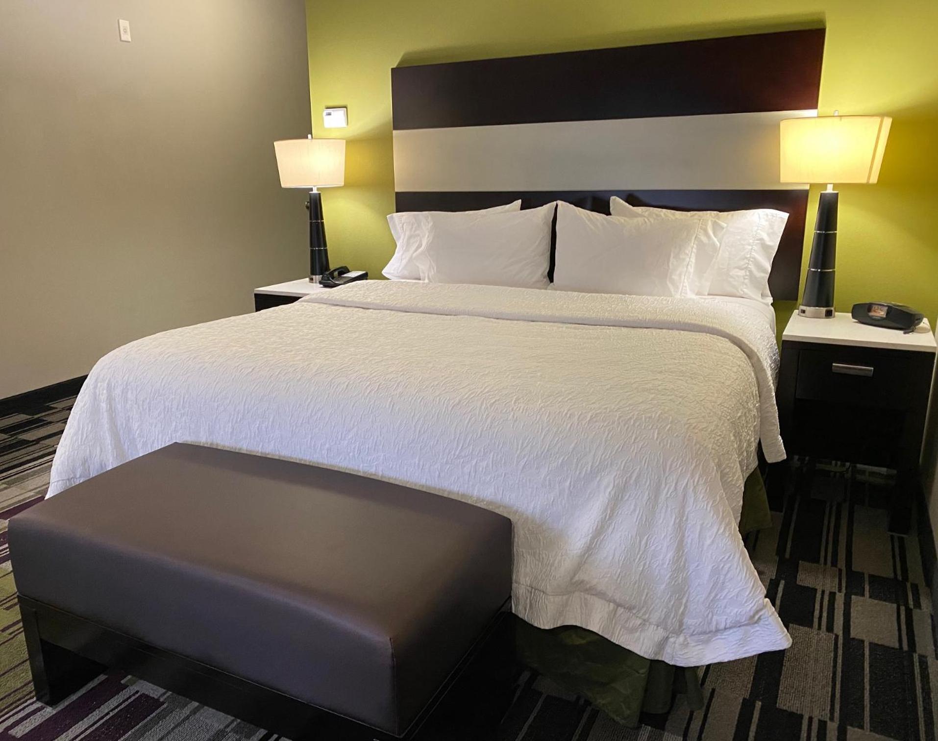 Hampton Inn By Hilton Leesville Fort Johnson Esterno foto